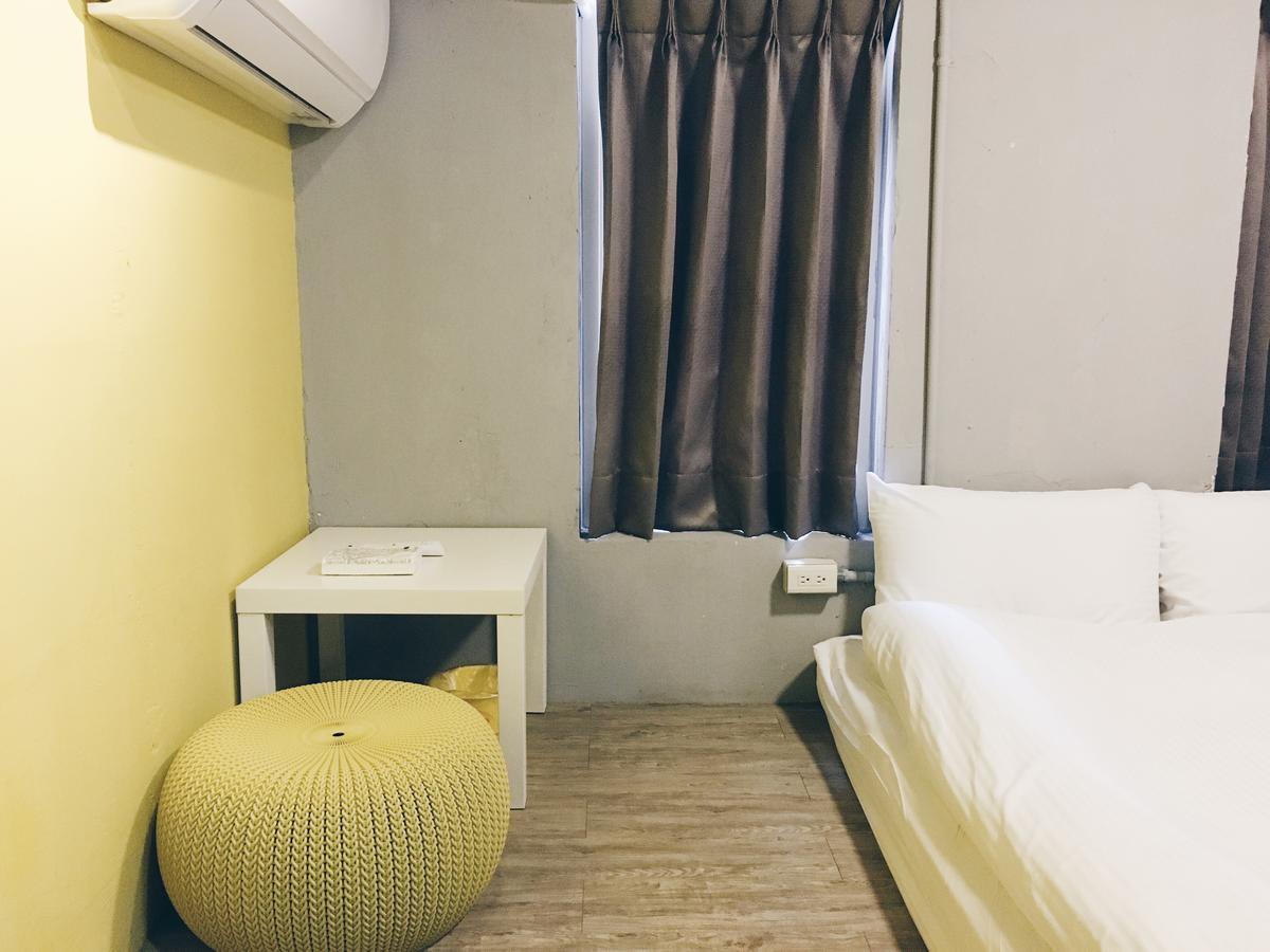 Here X There Hostel Taipei Main Station Экстерьер фото