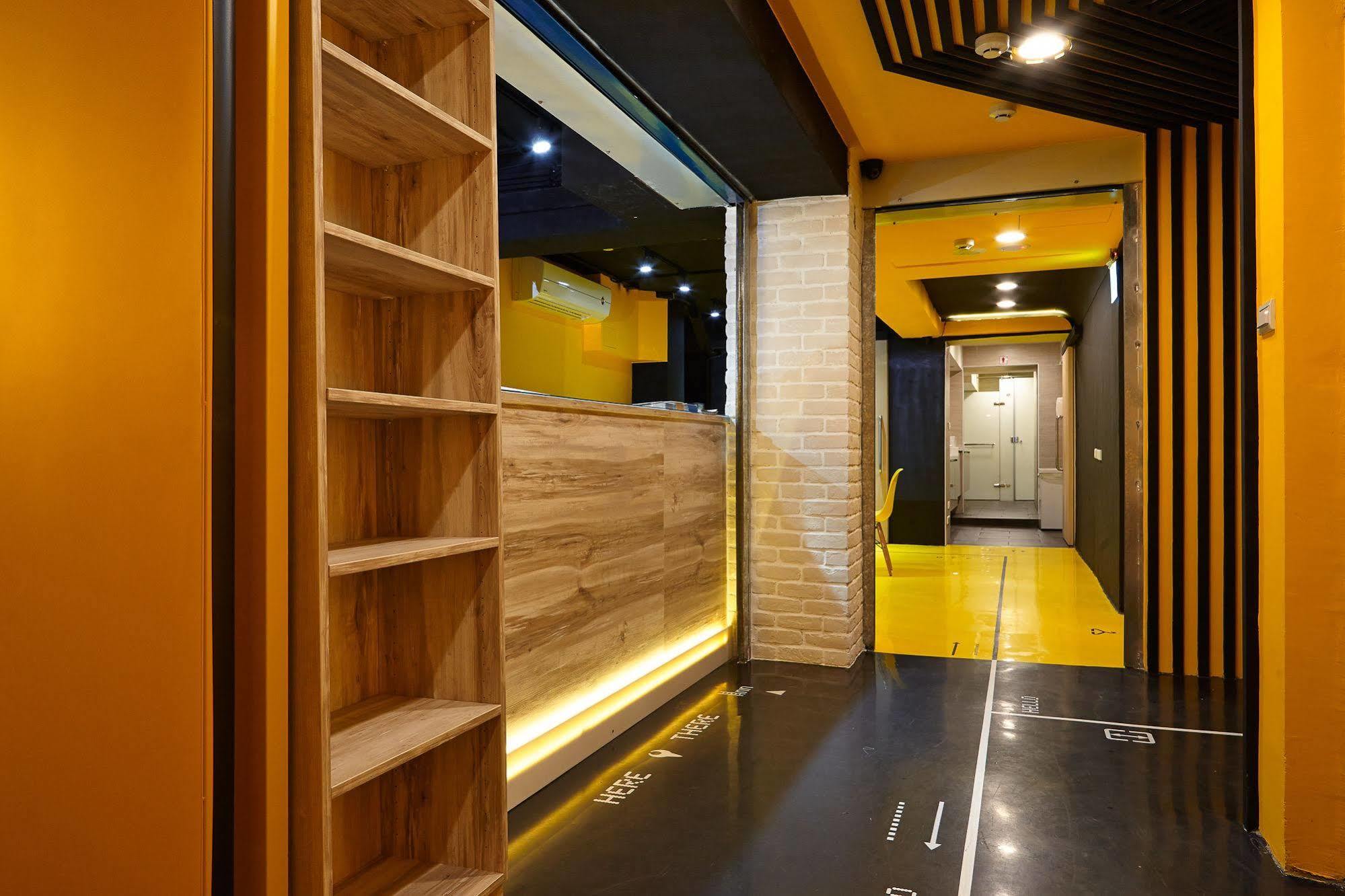 Here X There Hostel Taipei Main Station Экстерьер фото